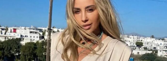 Γωγώ Μαστροκώστα: Όλη η αλήθεια για την υγεία της – «Κάνει θεραπείες»