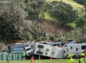 Συναγερμός: Δεκάδες αγνοούμενοι μετά από κατολίσθηση σε δημοφιλές κάμπινγκ