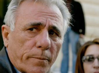 Πέθανε ο δημοσιογράφος Σπύρος Καρατζαφέρης