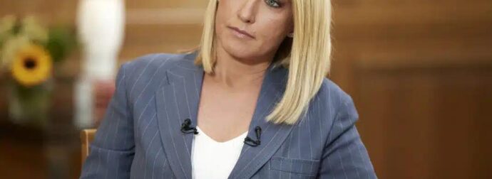 Στη ΜΕΘ με πνευμονία η Σία Κοσιώνη