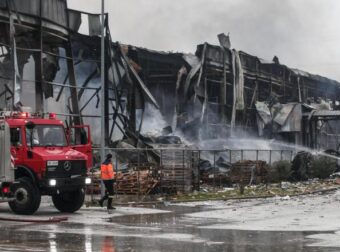 “Η μαμά είχε πάει στην δουλειά;”: Σοκάρει ο τρόπος που έμαθε την τραγωδία σύζυγος θύματος στο εργοστάσιο Βιολάντα