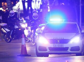 EKTAKTO : Συναγερμός στο κέντρο της Αθήνας