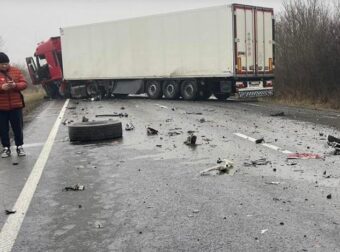 «2 λάστιχα ταυτόχρονα»: Το συνεργείο της ΕΡΤ έδειξε γιατί ο DN6 λέγεται «δρόμος του θανάτου»