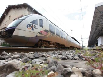 ΣΥΝΑΓΕΡΜΟΣ ΤΩΡΑ ΠΥΡΓΑΓΙΑ ΣΕ ΤΡΕΝΟ ΤΗΣ HELLENIC TRAIN ΜΕ 265 ΕΠΙΒΑΤΕΣ