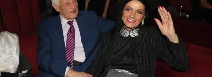 Ζωζώ Σαπουντζάκη: Δεν της έχουν πει ότι πέθανε ο σύντροφός της – Φοβούνται για την υγεία της