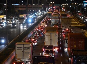 Καραμπόλα τεσσάρων οχημάτων στον Κηφισό – Ουρές χιλιομέτρων στους δρόμους