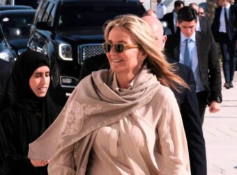 Εξιτήριο για τη Μαρέβα Μητσοτάκη σήμερα μετά τη χειρουργική επέμβαση στα χέρια