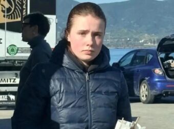 ΜΑΘΕΥΤΗΚΕ: Ο ΠΑΤΕΡΑΣ ΤΗΣ 16ΧΡΟΝΗΣ ΛΟΡΑΣ ΠΑΙΡΝΕΙ…