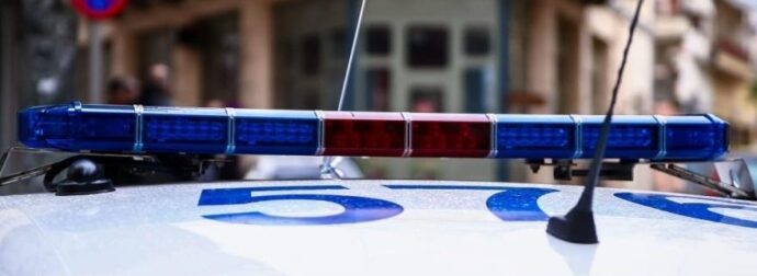 Συνελήφθη γνωστή τραγουδίστρια υπό την επήρεια αλκοόλ – Πήρε σβάρνα 5 αυτοκίνητα στο Κολωνάκι