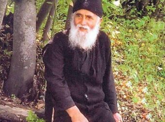 Προφητεία Αγίου Παϊσίου: «Θα φύγουν νύχτα, ο κόσμος…» – Όλα επιβεβαιώνονται