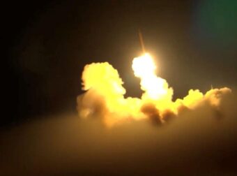 Τρόμος για επιβάτες σε πτήση από Λάρνακα για Ισραήλ – Σήμανε συναγερμός για πυρά από Ιράν