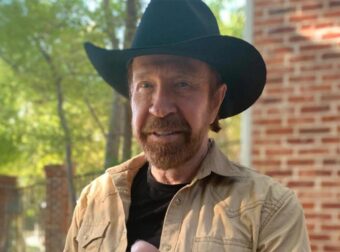 Πέθανε ο Τσακ Νόρις σε ηλικία 86 ετών