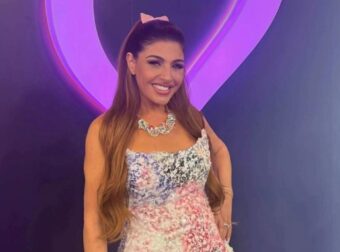 Έλενα Παπαρίζου: Εισήχθη εκ νέου στο νοσοκομείο – Τι συμβαίνει τελικά με την υγεία της;