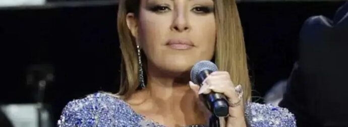 Ούτε λιποθυμία, ούτε αδιαθεσία: Αυτός είναι ο λόγος που μπήκε ξανά στο νοσοκομείο η Έλενα Παπαρίζου