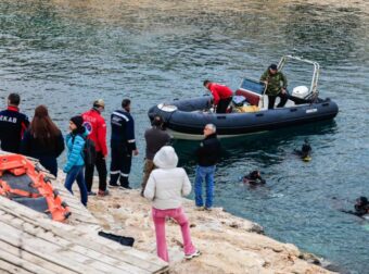 ΜΑΘΕΥΤΗΚΕ Η ΑΛΗΘΕΙΑ ΓΙΑ ΤΟΝ 34ΧΡΟΝΟ ΔΥΤΗ ΠΟΥ ΧΑΘΗΚΕ ΣΤΑ ΛΙΜΑΝΑΚΙΑ ΒΟΥΛΙΑΓΜΕΝΗΣ