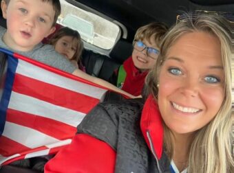 ΜΑΘΕΥΤΗΚΕ ΤΟ ΠΡΩΙ: ΓΝΩΣΤΗ ΔΗΜΟΣΙΟΓΡΑΦΟΣ ΠΕΘΑΝΕ ΜΑΖΙ ΜΕ ΤΑ ΠΑΙΔΙΑ ΤΗΣ – “ΔΕ ΘΑ ΤΗ ΔΟΥΜΕ ΣΤΟ ΠΟΣΤΟ ΤΗΣ ΣΗΜΕΡΑ”