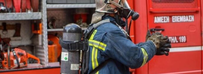 Στις φλόγες κτίριο στον Στρόβολο, εμπρησμό βλέπουν οι Αρχές