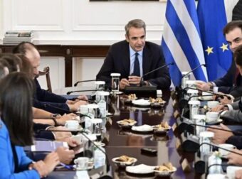 Ραγδαίες εξελίξεις τις επόμενες ώρες: Αλλαγές υπουργών, άρσεις ασυλίας