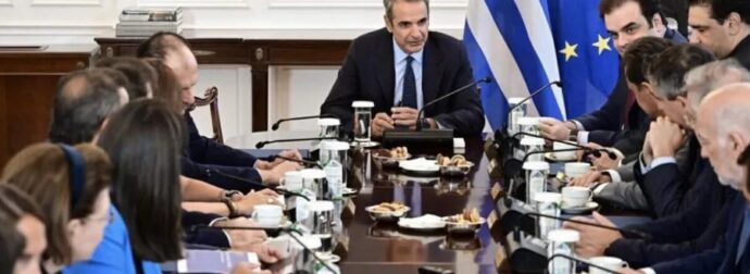 Ραγδαίες εξελίξεις τις επόμενες ώρες: Αλλαγές υπουργών, άρσεις ασυλίας