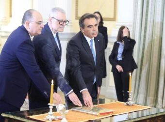 Προεδρικό Μέγαρο – Ανασχηματισμός: Ορκίστηκαν Μαργαρίτης Σχοινάς, Ευάγγελος Τουρνάς και Μακάριος Λαζαρίδης