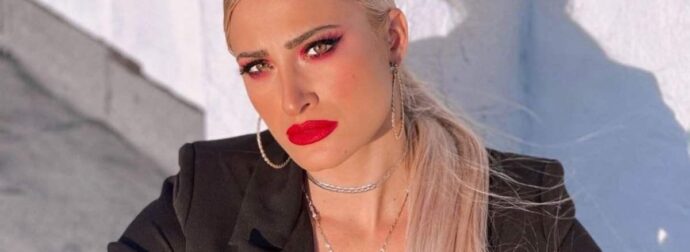 Ιωάννα Τούνη: Έδειξε δημόσια τον άνδρα που την κατέγραψε κρυφά – «Διασκέδαζε δίπλα μου»