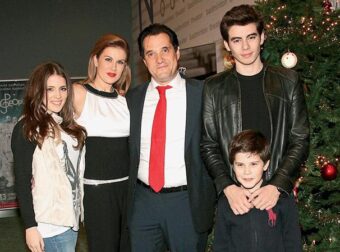 ΤΡΑΓΩΔΙΑ ΜΕ ΑΔΩΝΙ ΓΕΩΡΓΙΑΔΗ