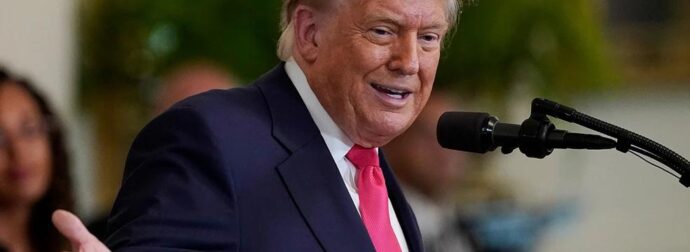 ΕΚΤΑΚΤΟ ΤΩΡΑ: ΜΟΛΙΣ ΕΠΙΤΕΘΗΚΕ Ο ΤΡΑΜΠ