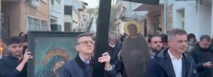 Άρης Πορτοσάλτε: Στην Κωνσταντινούπολη τον έβαλαν να κρατήσει τον Σταυρό του Μαρτυρίου