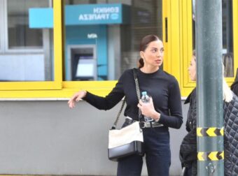 ΒΡΑΧΟΣ Η ΤΣΙΜΤΣΙΛΗ: ΠΑΡΑΤΗΣΕ ΔΟΥΛΕΙΕΣ ΚΑΙ ΡΑΝΤΕΒΟΥ ΚΑΙ ΠΗΓΕ ΣΤΟΝ ΕΥΑΓΓΕΛΙΣΜΟ ΓΙΑ ΜΥΛΩΝΑΚΗ – ΜΕΣΣΑΡΟΠΟΥΛΟΥ