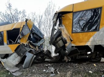 ΕΚΤΑΚΤΟ: ΣΥΓΚΡΟΥΣΗ ΔΥΟ ΤΡΕΝΩΝ ΤΩΡΑ – ΝΕΑ ΤΡΑΓΩΔΙΑ ΔΥΣΤΥΧΩΣ