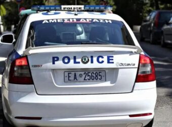 Σοκ: Η δυσοσμία αποκάλυψε την τραγωδία – Μητέρα και κόρη βρέθηκαν νεκρές στο διαμέρισμά τους