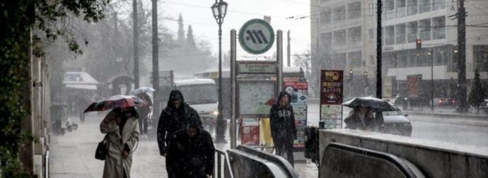 Πρωτομαγιά: «Χειμώνας» με βροχές και θυελλώδεις βοριάδες – Σε ποιες 6 περιοχές θα χτυπήσει η κακοκαιρία