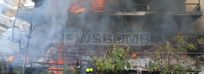ΣΥΝΑΓΕΡΜΟΣ ΤΩΡΑ: Μεγάλη φωτιά μέσα στην Αθήνα τώρα – Καίγονται καταστήματα – Σπεύδει η Πυροσβεστική
