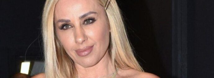 Γωγώ Μαστροκώστα: Eπιδειvώθnκε η κατάσταση της υγείας της – Δεν έχει επαφή με το περιβάλλον