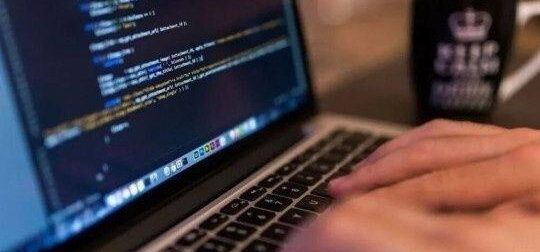 Ελ. Βενιζέλος: Συνελήφθη 33χρονος που καταζητούνταν για υπόθεση πορνογραφίας ανηλίκων