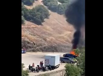 ΣΤΙΓΜΕΣ ΠΑΝΙΚΟΥ ΣΤΗ ΜΟΝΗ ΤΟΥ ΜΕΓΑΛΟΥ ΜΕΤΕΩΡΟΥ: ΦΩΤΙΑ ΣΤΟ Π…